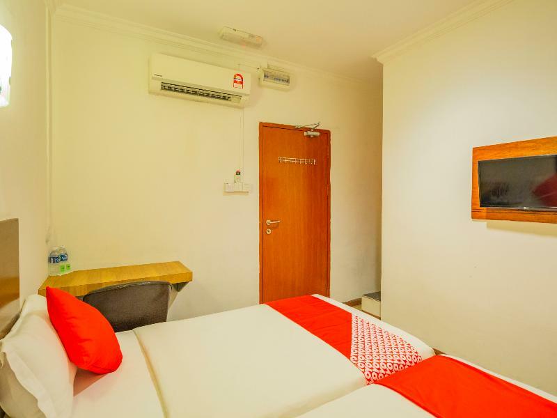 Hotel Super Oyo 218 Storytel Kota Kinabalu Exterior foto
